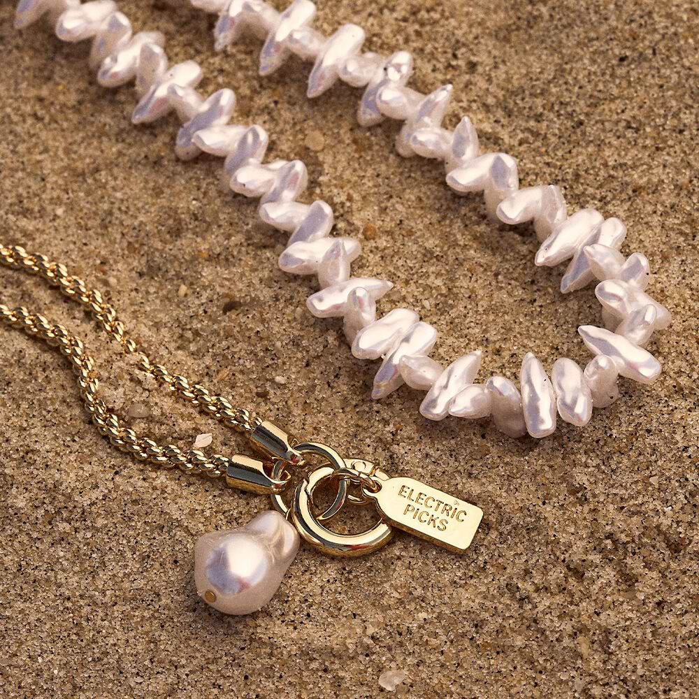 Rope Chain Charmed — Phone Wristlet - US 64272